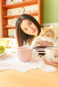 女邻居电影